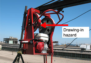 The spool on the drum of the hoist onto which the cable is wound is labelled. 